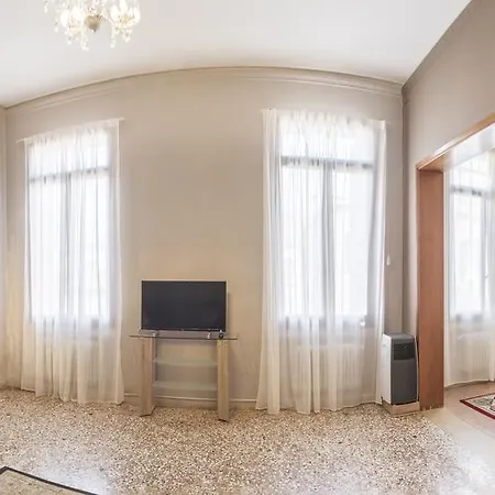 Διαμέρισμα Grand Canal Palace With Lift Βενετία