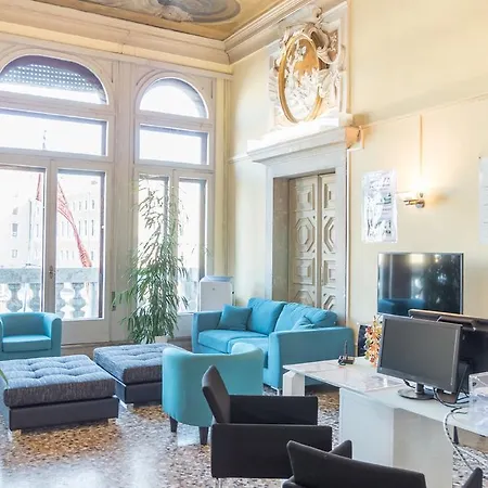 Διαμέρισμα Grand Canal Palace With Lift *